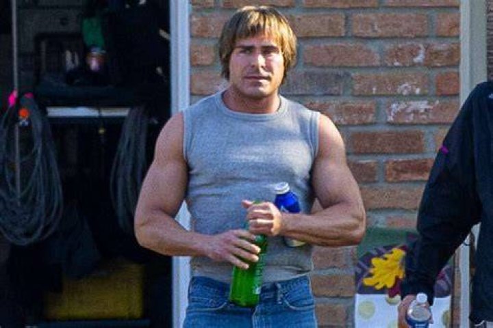 Zac Efron&rsquo;s Workout Routine, Diet Plan, and Body Measurements Born to